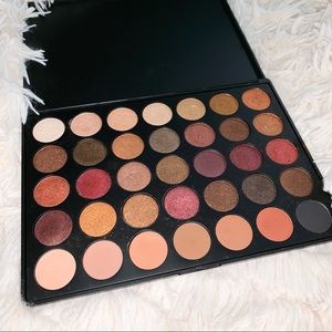 Morphe 35F eyeshadow palette